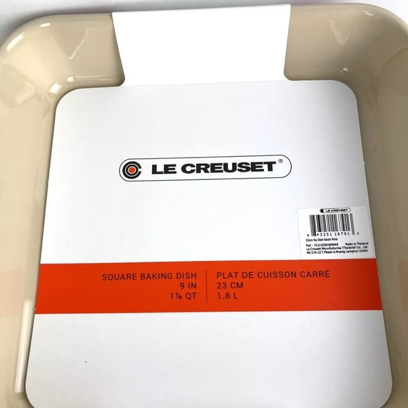 New Le Creuset 9" - 1 7/8 QT Square Baking Dish satin Pink - Picture 3 of 11